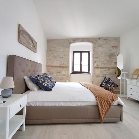 Apartvilla Castropola Екстериор снимка