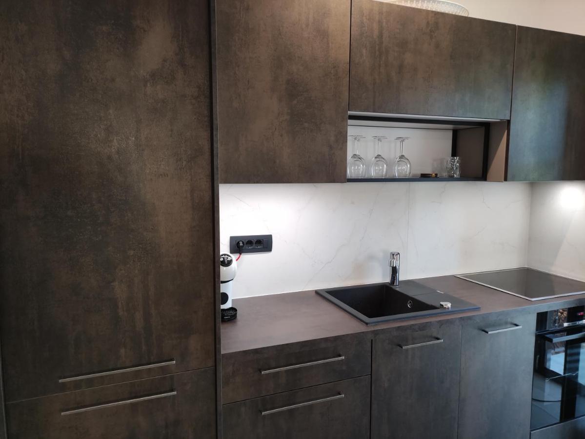 Apartvilla Castropola Екстериор снимка