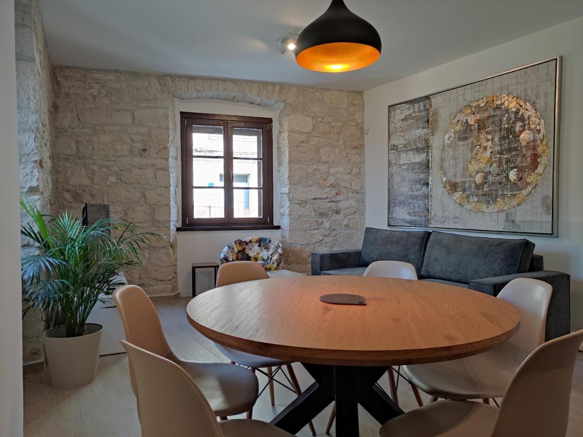 Apartvilla Castropola Екстериор снимка