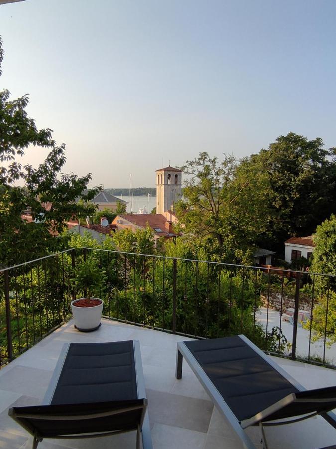 Apartvilla Castropola Екстериор снимка