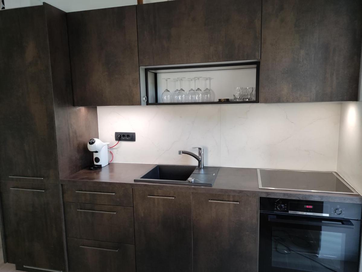 Apartvilla Castropola Екстериор снимка
