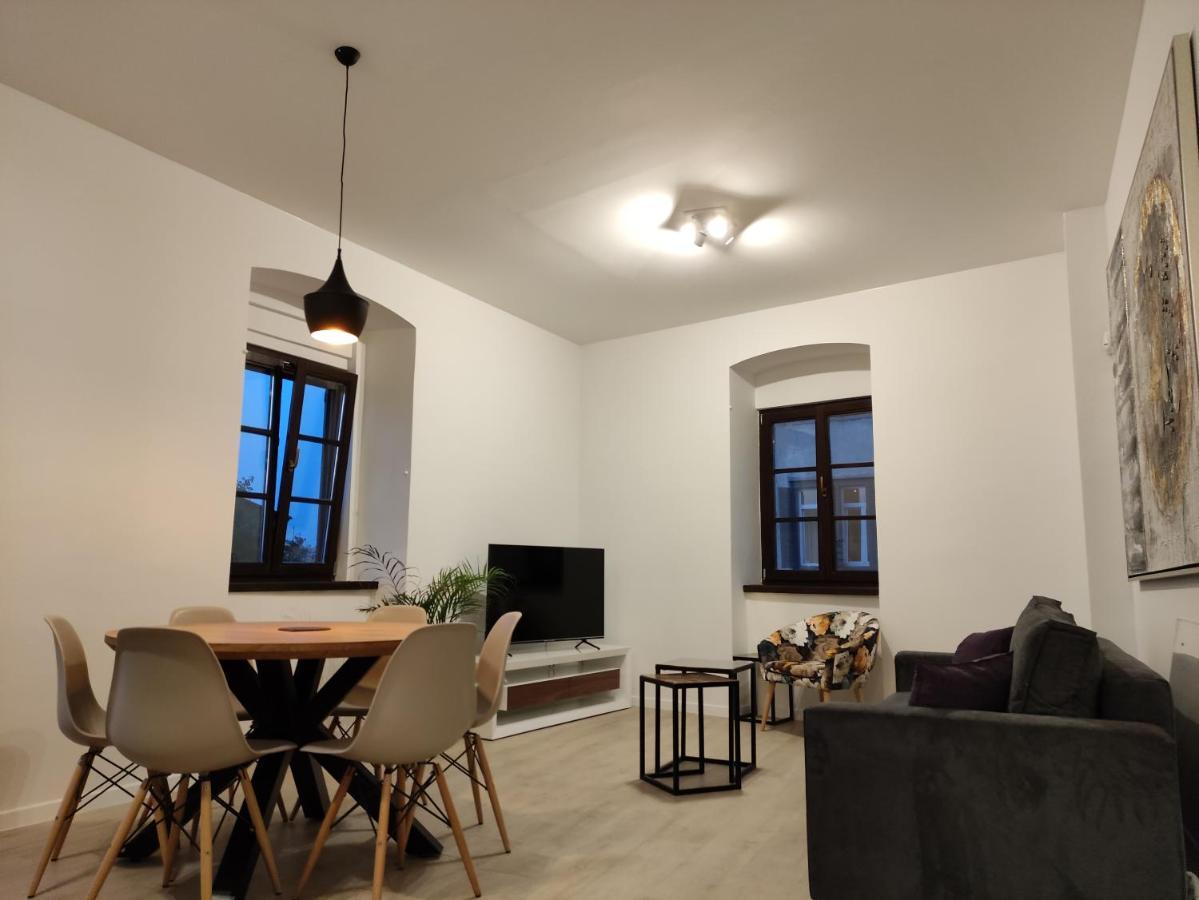 Apartvilla Castropola Екстериор снимка