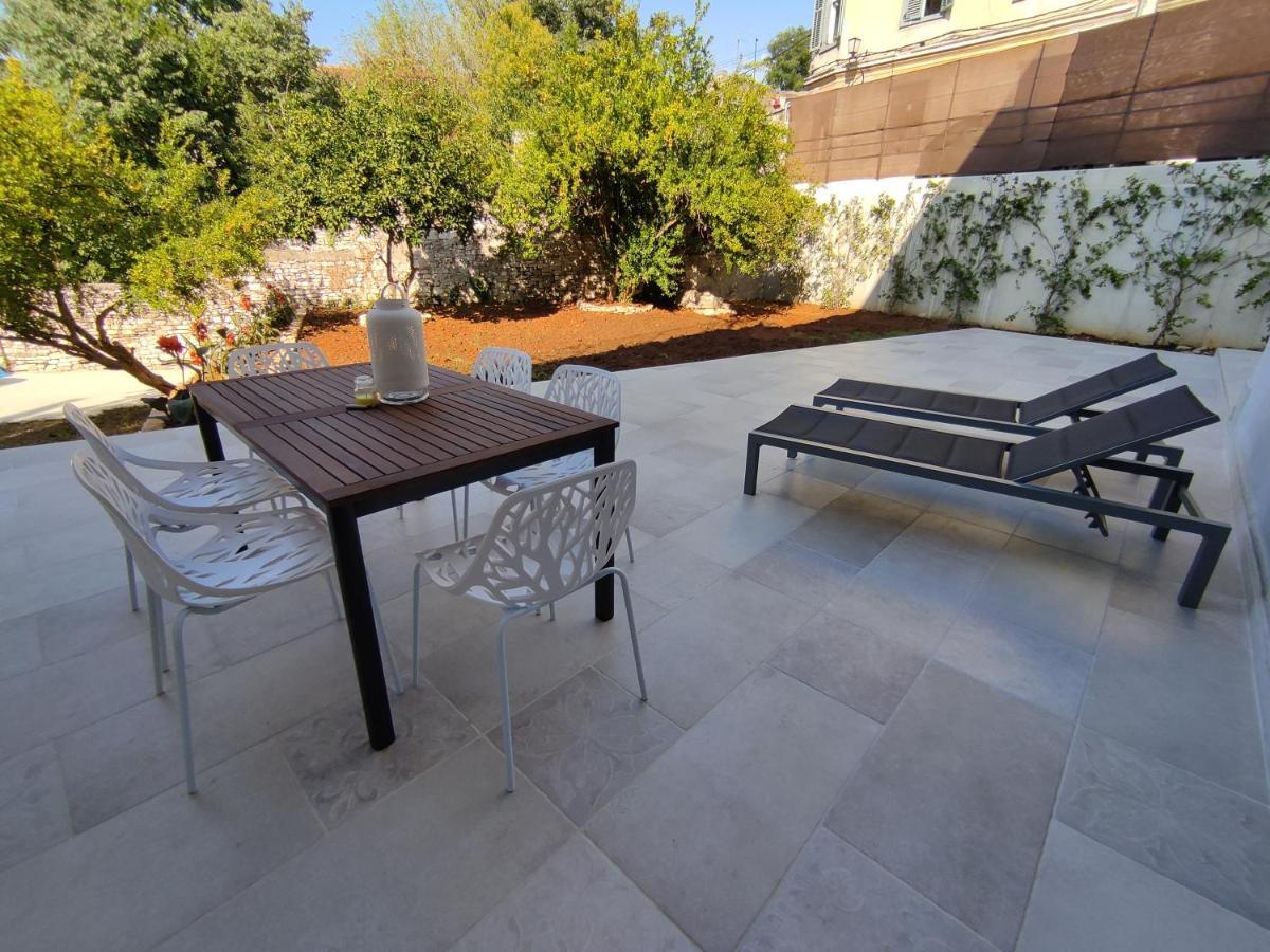 Apartvilla Castropola Екстериор снимка
