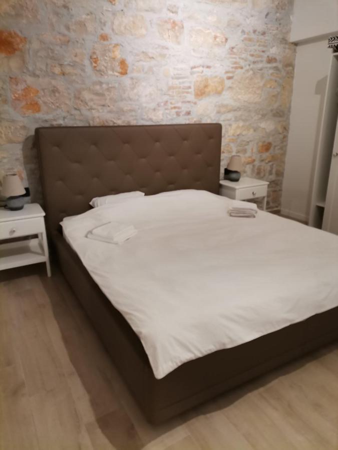 Apartvilla Castropola Екстериор снимка