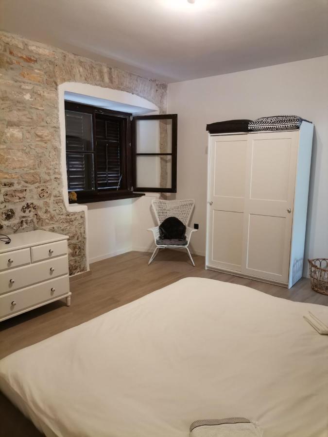 Apartvilla Castropola Екстериор снимка