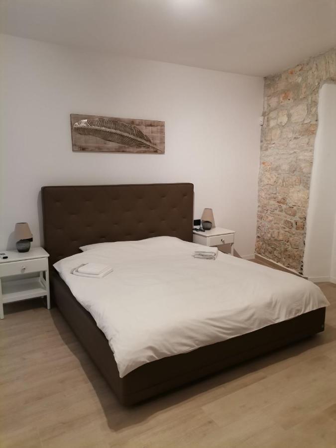 Apartvilla Castropola Екстериор снимка