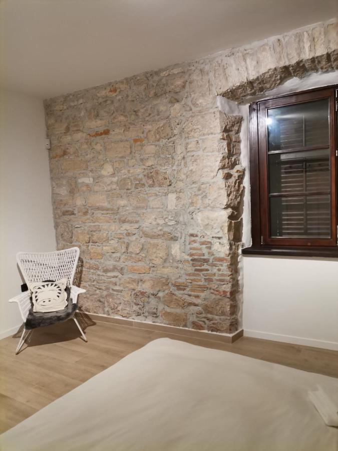Apartvilla Castropola Екстериор снимка